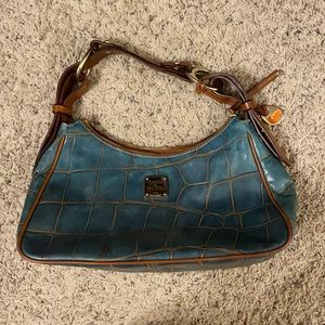 EUC Dooney and Bourke medium Hobo